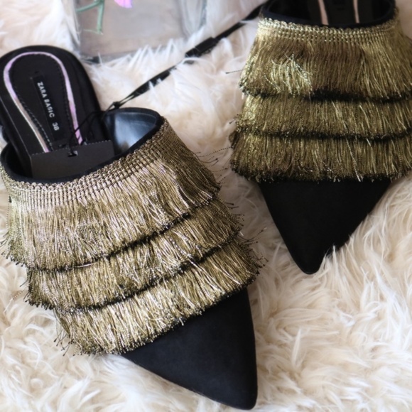 ZARA FLAT GOLD MULES WITH FRINGE FLAPPER SLIP ON - Picture 3 of 8